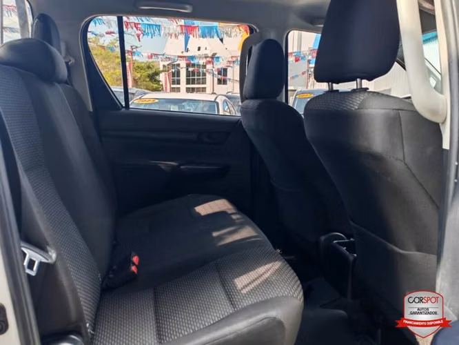 Toyota Hilux 2024 Manual EI7546 - Imagen 10