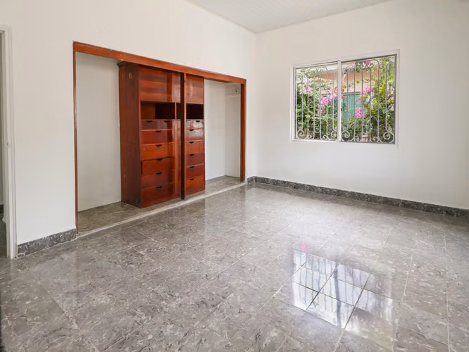 Venta de Propiedad Comercial en San Francisco con Zonificación ZM5