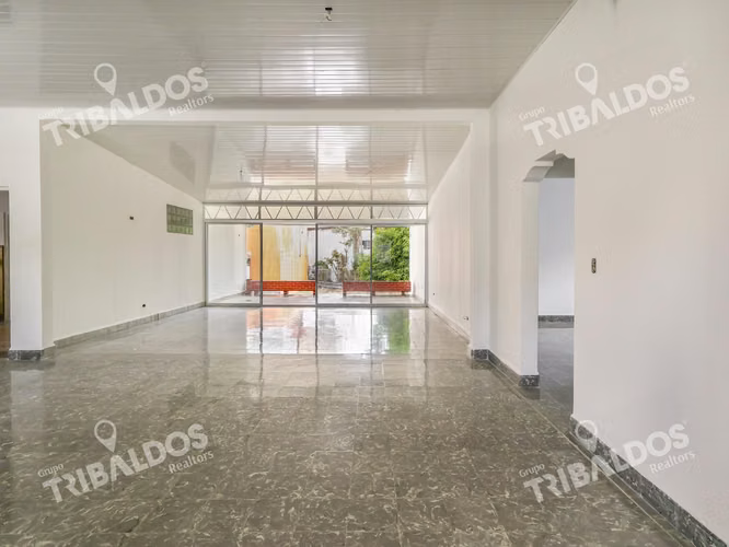 Venta de Propiedad Comercial en San Francisco con Zonificación ZM5