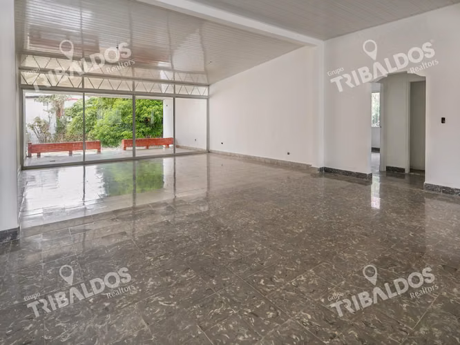 Venta de Propiedad Comercial en San Francisco con Zonificación ZM5