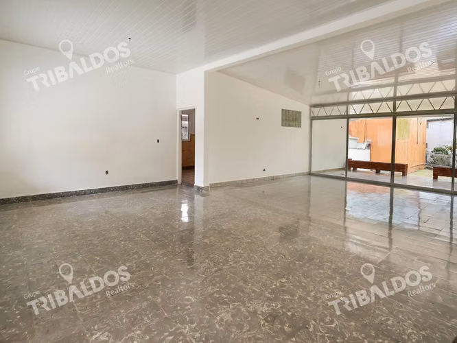 Venta de Propiedad Comercial en San Francisco con Zonificación ZM5