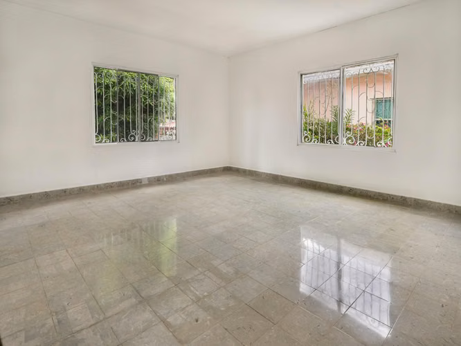 Venta de Propiedad Comercial en San Francisco con Zonificación ZM5