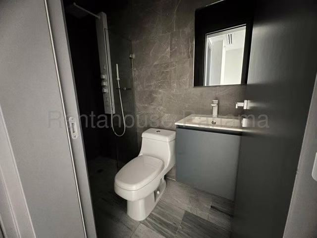 Apartamento en Alquiler en Nuovo Bella Vista 26YCG6004
