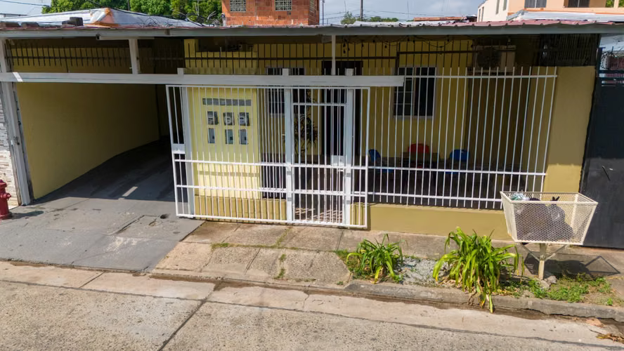 OPORTUNIDAD DE INVERSIÓN! PROPIEDAD PARA ALQUILER MÚLTIPLE AMOBLADA EN BELLO HORIZONTE! - Imagen 3