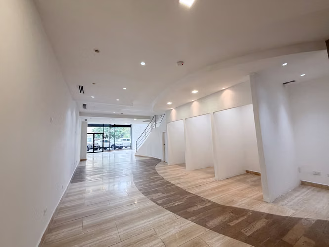 Local Corporativo en Av. Samuel Lewis – Plaza Obarrio | 196 m² con Mezzanine - Imagen 9