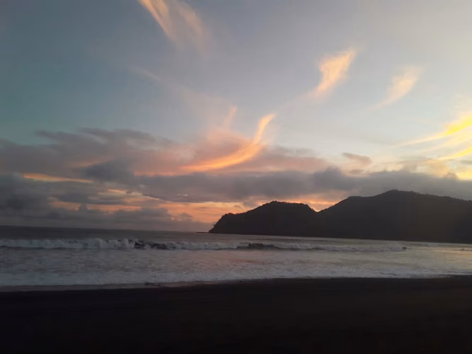 Terreno en venta en Playa Guánico, Tonosí – A pasos del mar