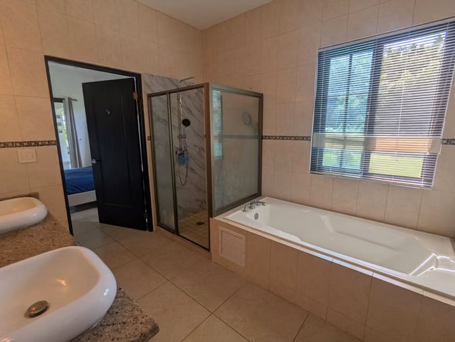 Casa en venta Hacienda Pacifica para inversión San Carlos