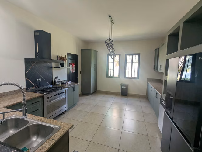 Casa en venta Hacienda Pacifica para inversión San Carlos