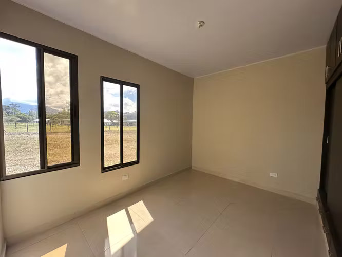 CASAS A ESTRENAR! UBICADO CERCA DE LA VIA PEINCIPAL VOLCÁN