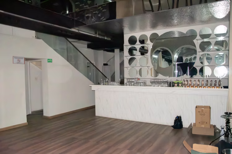Alquiler de Local comercial para restaurante en San Francisco, 205m2