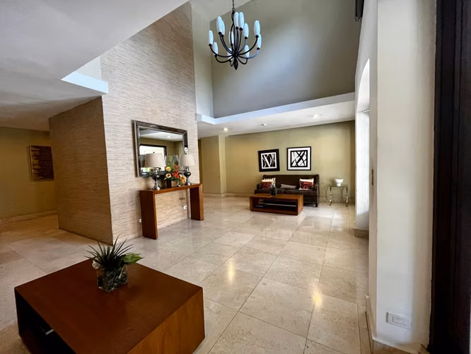 OPORTUNIDAD ! Amador 3 rec 3 ba 287 m2 cercano a Albrook, Clayton! Ancon,