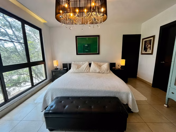 OPORTUNIDAD ! Amador 3 rec 3 ba 287 m2 cercano a Albrook, Clayton! Ancon,