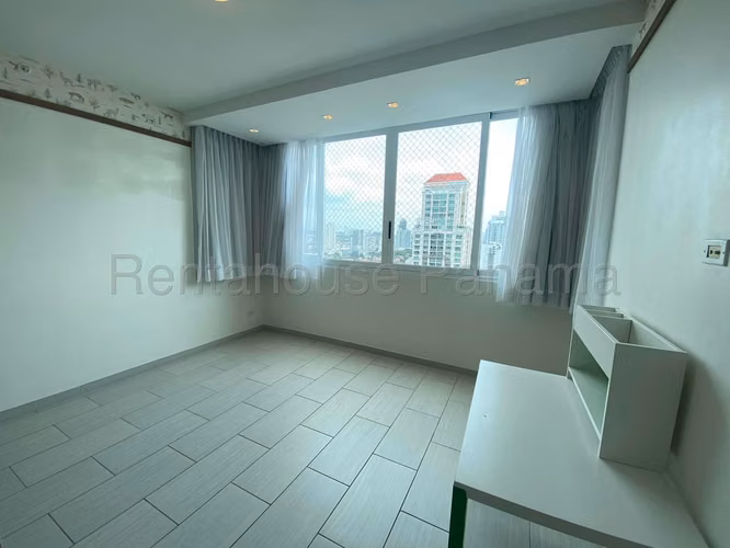 Apartamento en Alquiler Con Amenidades en San Francisco 26*5021Mfk