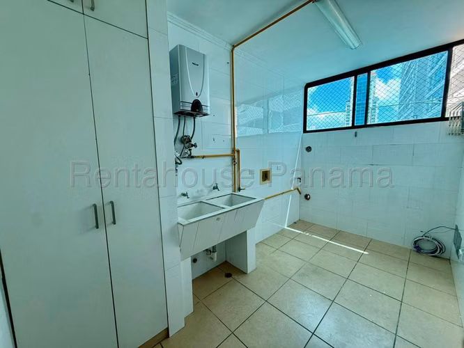 Alquiler de Amplio Apartamento en San Francisco 26*6582Mfk
