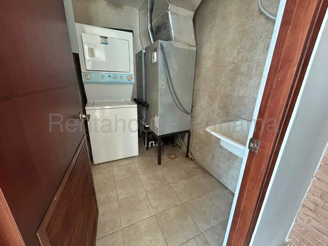 Se Vende Apartamento en Punta Pacifica YDU