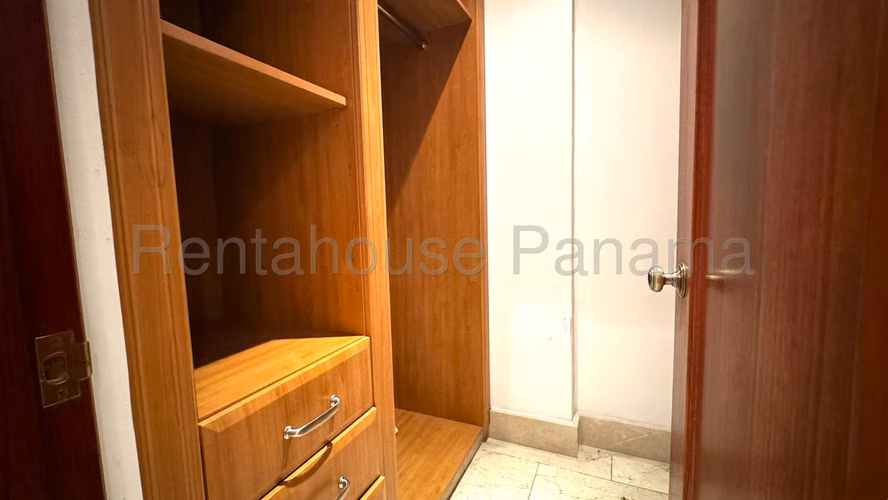 Apartamento en Alquiler en Punta Pacifica 26*5358Mfk