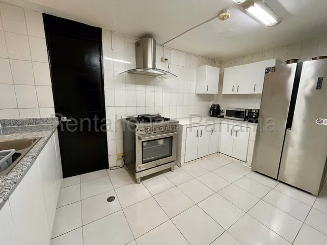 Se Vende Local en Obarrio LA26-1431