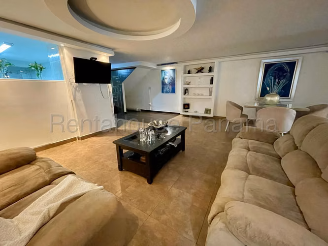 Se Vende Local en Obarrio LA26-1431