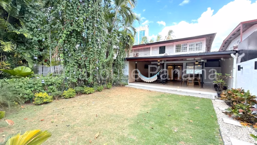 Vendo amplia Casa en Bellavista MPM26-6287