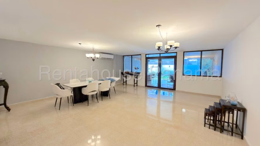 Vendo amplia Casa en Bellavista MPM26-6287