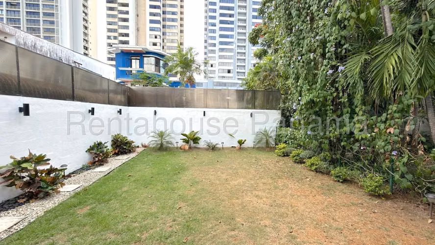 Vendo amplia Casa en Bellavista MPM26-6287