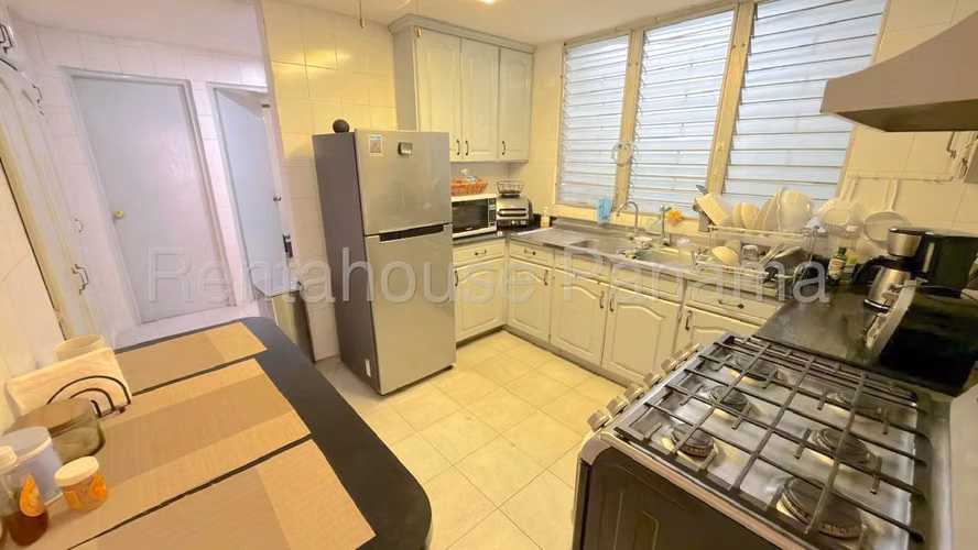 Vendo amplia Casa en Bellavista MPM26-6287