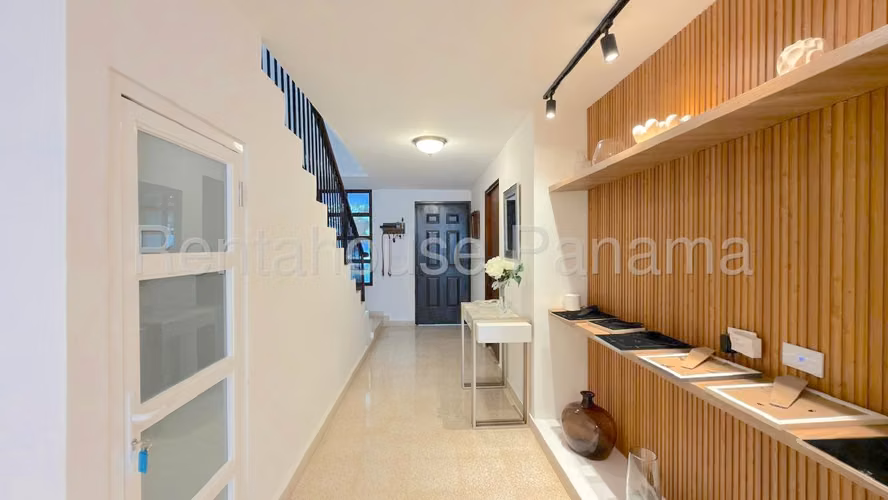 Vendo amplia Casa en Bellavista MPM26-6287