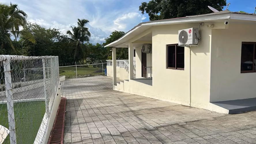 Venta de Terreno con mejoras en San Carlos, Frente a la Panamericana - Imagen 5