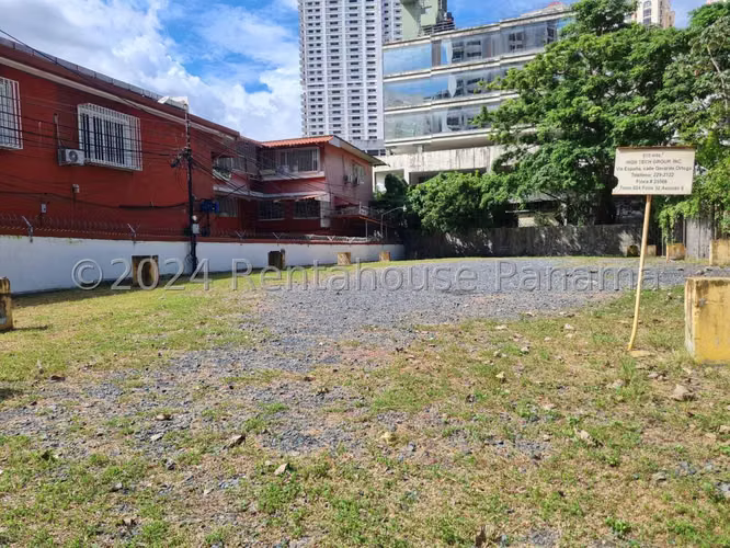 Terreno en venta en Obarrio YM