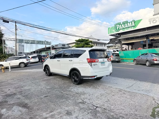 Toyota Innova 2022