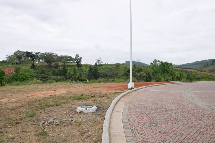 Terreno en Venta en Panamá Norte YM