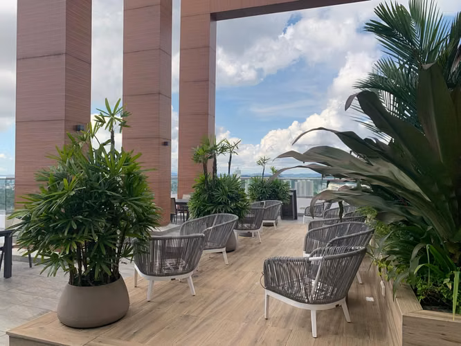 VIVE EN LAS ALTURAS! PH Greenwood Torre 100 – Vista Espectacular
