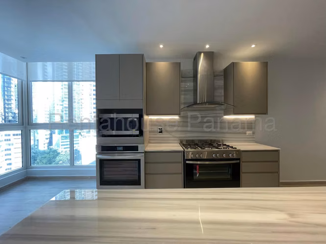 Se Alquila Apartamento en Paitilla LA26-6750