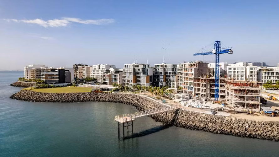 APARTMENT FOR SALE IN THE PALMS BEACH RESORT