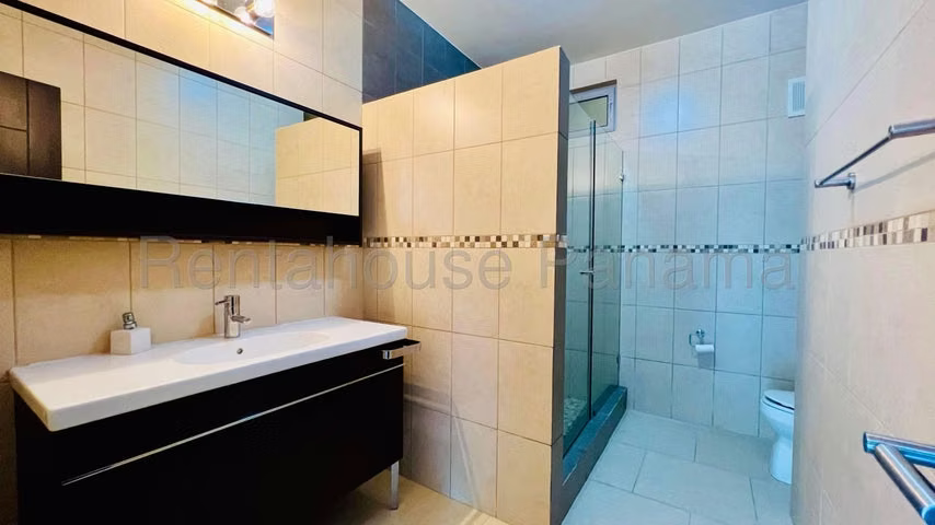 alquilo apartamento amoblado en panama pacifico OF 26-6748
