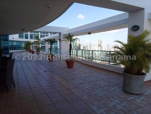 alquilo apartamento amoblado en avenida balboa OF 26-6714