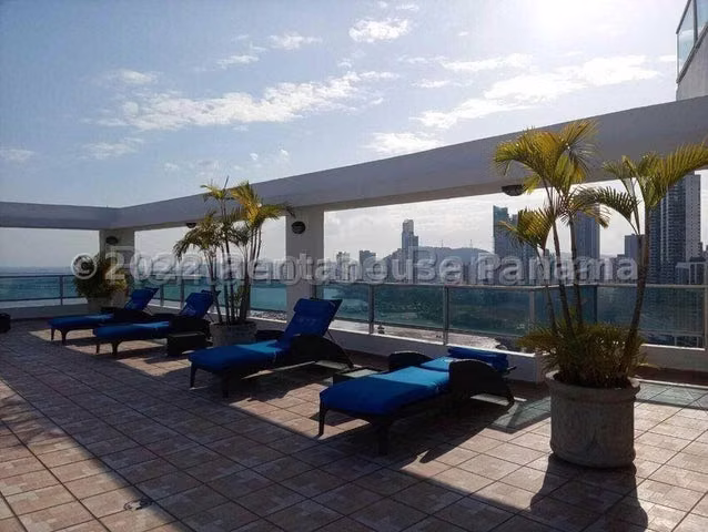alquilo apartamento amoblado en avenida balboa OF 26-6714