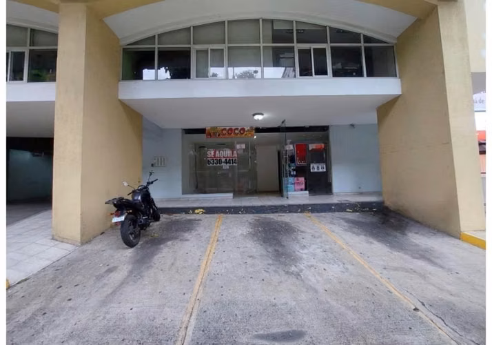 ALQUILER DE LOCAL COMERCIAL EN VÍA ARGENTINA - Imagen 4