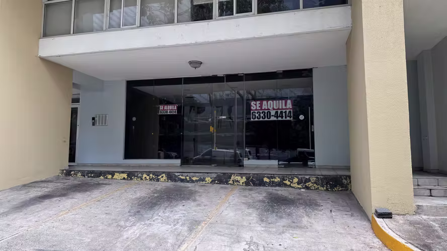 ALQUILER DE LOCAL COMERCIAL EN VÍA ARGENTINA - Imagen 12