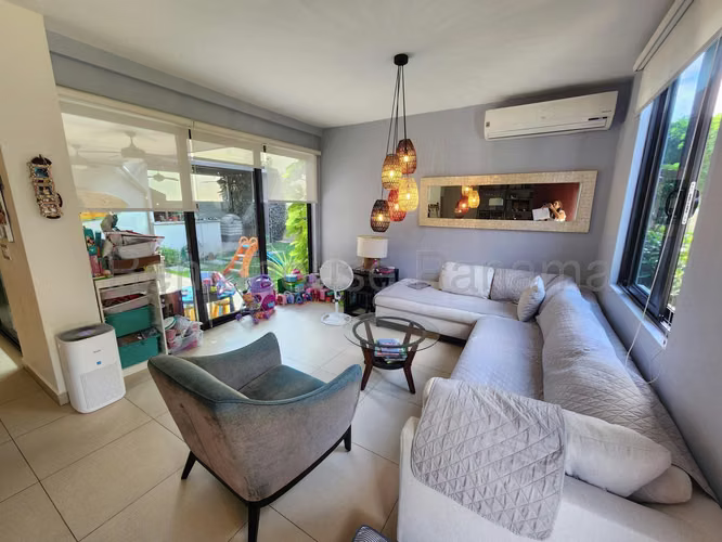 House for sale Panama Pacifico EH