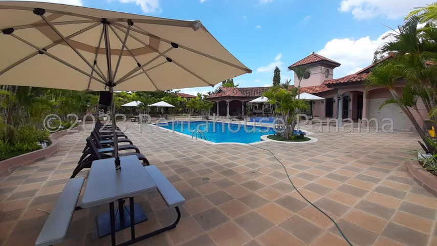 vendo casa en versalles OF 26-6258