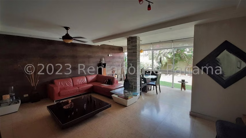 vendo casa en versalles OF 26-6258