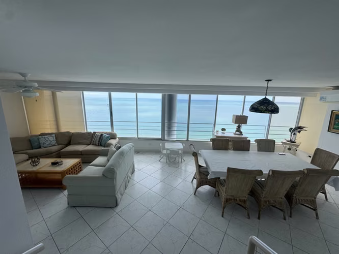 Venta de Penthouse Dúplex Frente al Mar en PH Punta Prieta – Coronado