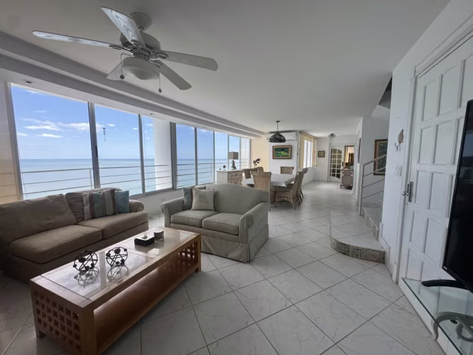 Venta de Penthouse Dúplex Frente al Mar en PH Punta Prieta – Coronado