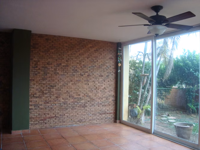 Casa de 470 m² con 4 recámaras en venta y alquiler, Villa de las Fuentes