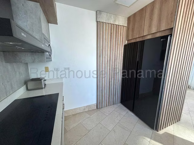 alquilo apartamento amoblado en punta pacifica grand tower OF 26-6784