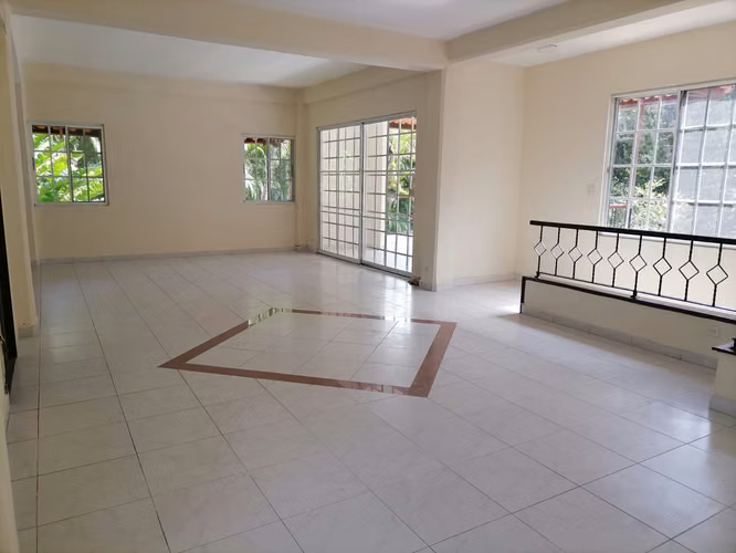 NC90 SE VENDE AMPLIA Y ESPECTACULAR CASA EN ALBROOK - Imagen 5