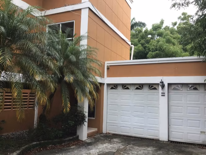 NC90 SE VENDE AMPLIA Y ESPECTACULAR CASA EN ALBROOK - Imagen 14