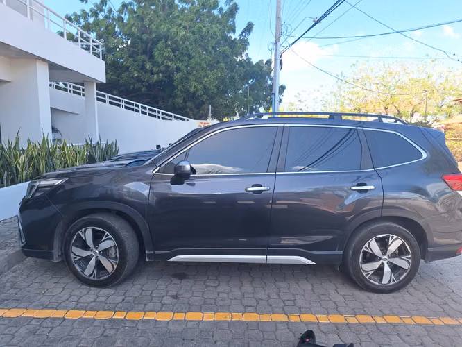 2019 Subaru Forester AWD Limited Trim – 84,000 km – $14,900 - Imagen 3