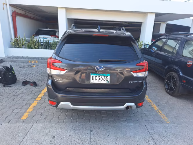 2019 Subaru Forester AWD Limited Trim – 84,000 km – $14,900 - Imagen 4